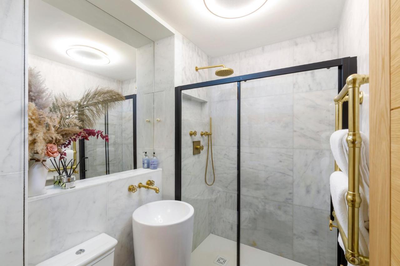 Luxurious With Hot Tub Apartment Brighton
