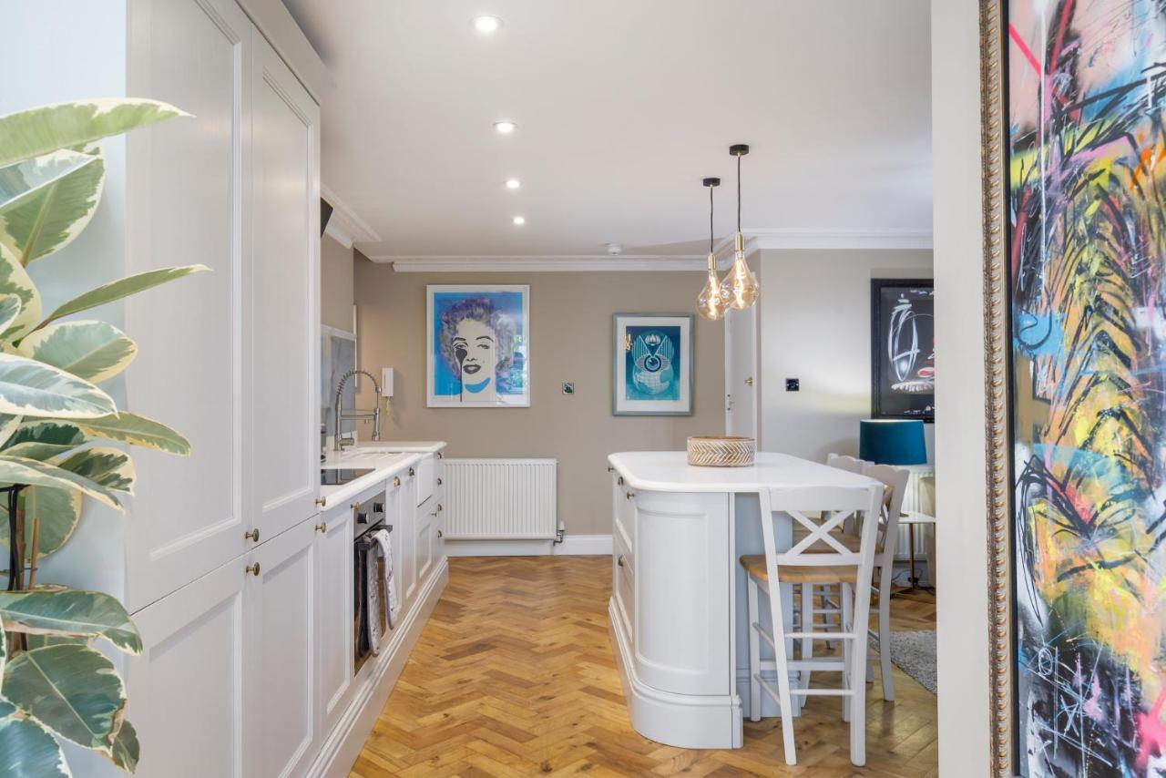 Luxurious With Hot Tub Apartment Brighton