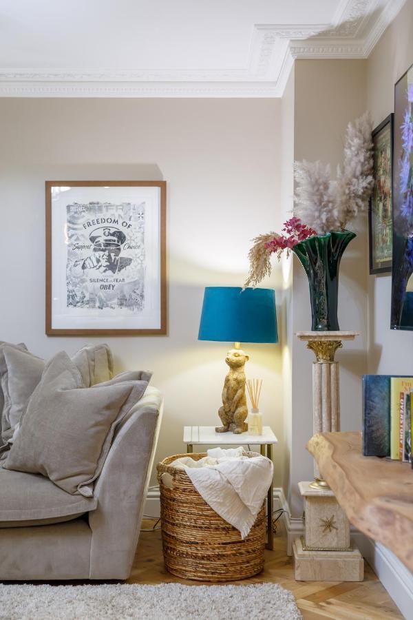 Apartment Luxurious With Hot Tub Brighton